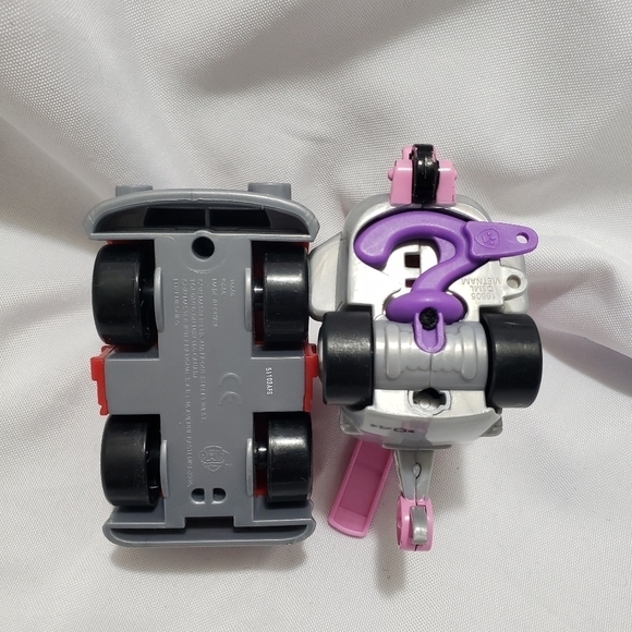 Paw Patrol Rescue Racers Set Of 2 Vehicles Attached Figures Skye Marshall - Picture 6 of 9